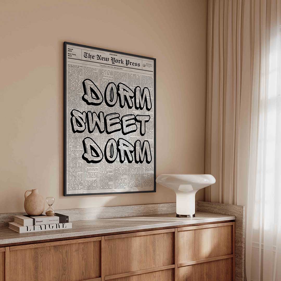Dorm sweet dorm – kleurrijke Pop Art poster in staand formaat