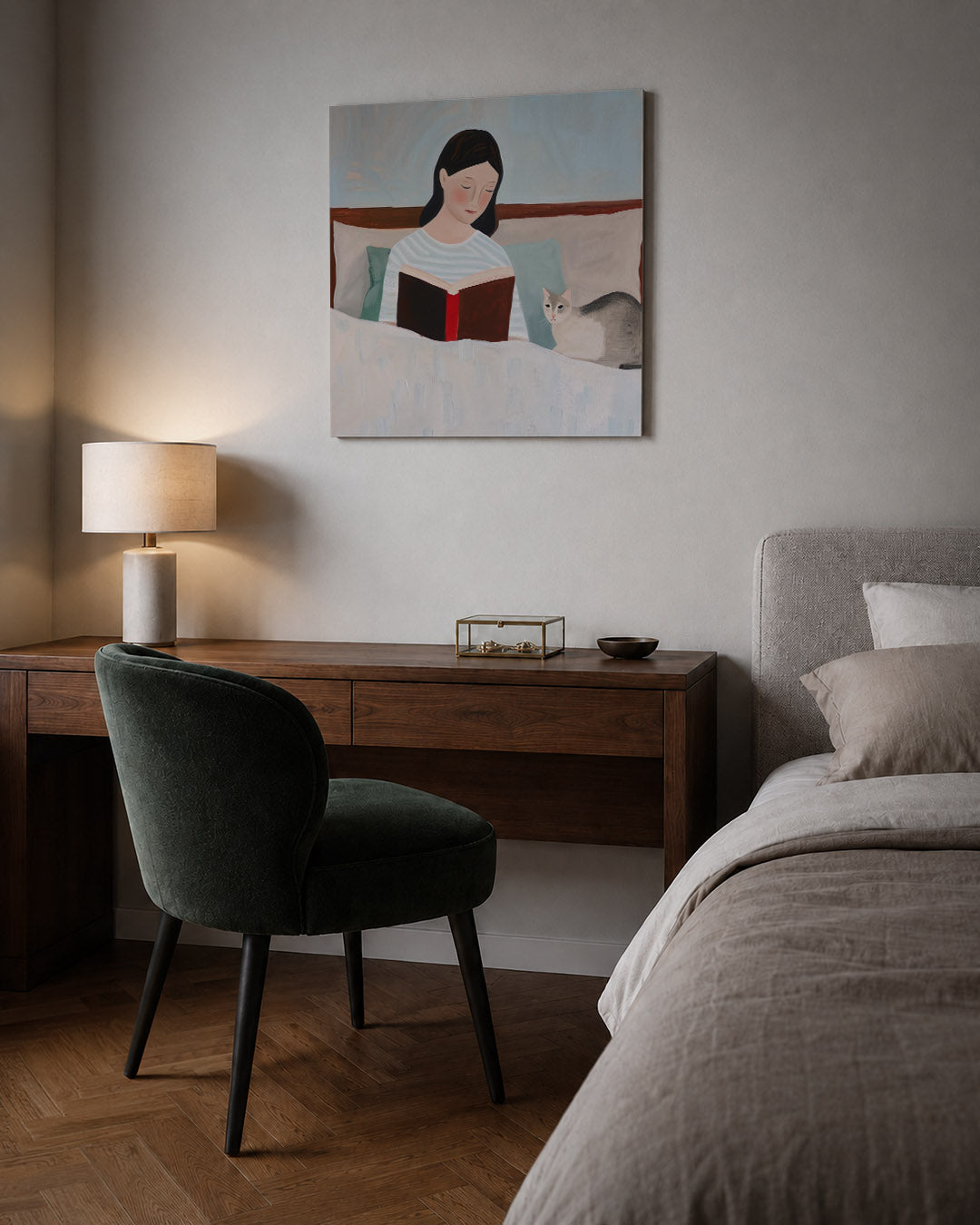 Rustige leesscène kunstwerk – sfeerbeeld – dit kunstwerk toont een serene scène van een vrouw die leest in bed, vergezeld