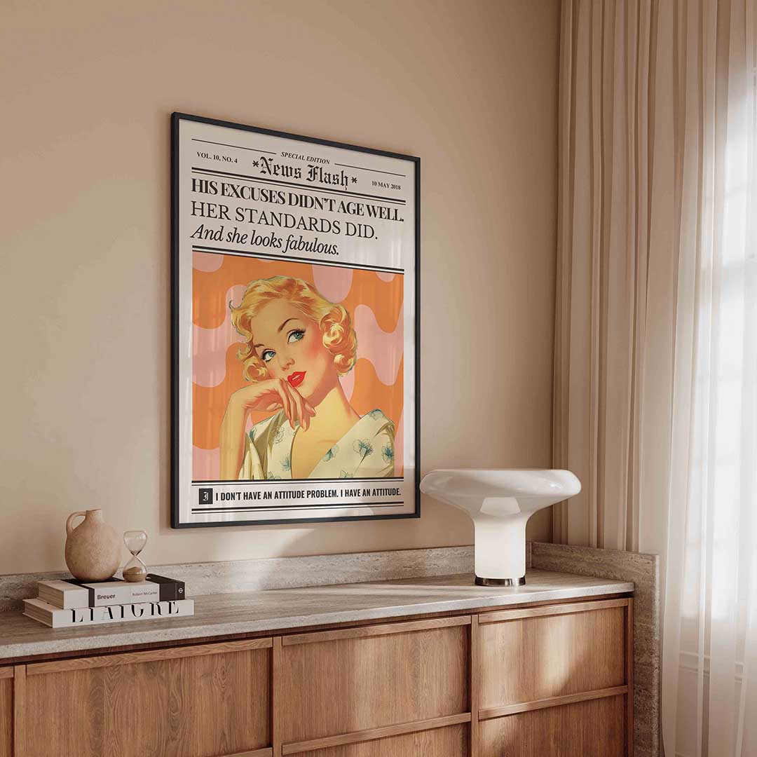 Retro vrouw met tekst – kleurrijke Pop Art poster in staand formaat