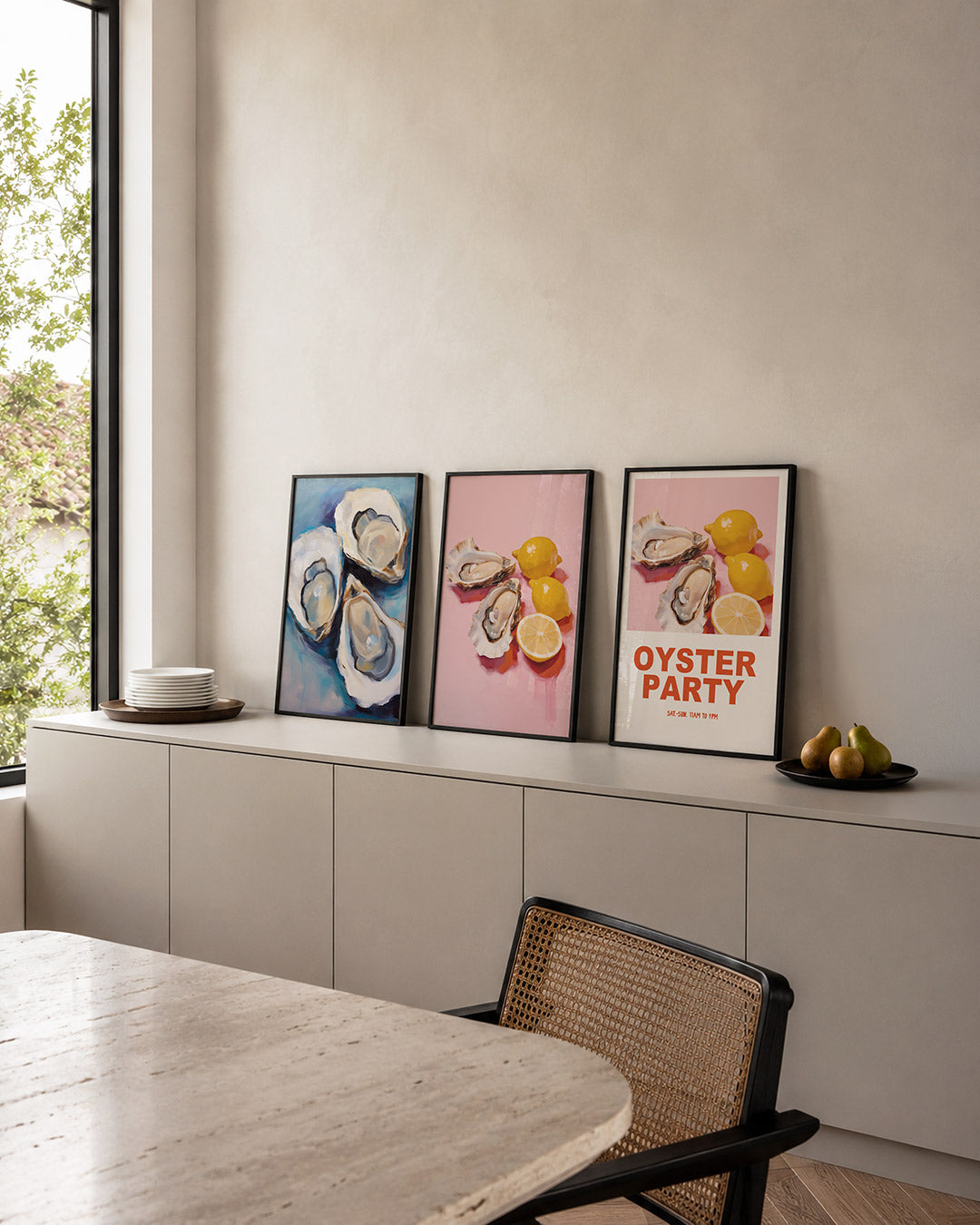 Zee en schelpen – deze driedelige postercombinatie toont zachte, vloeiende vormen van schelpen – weergave 4