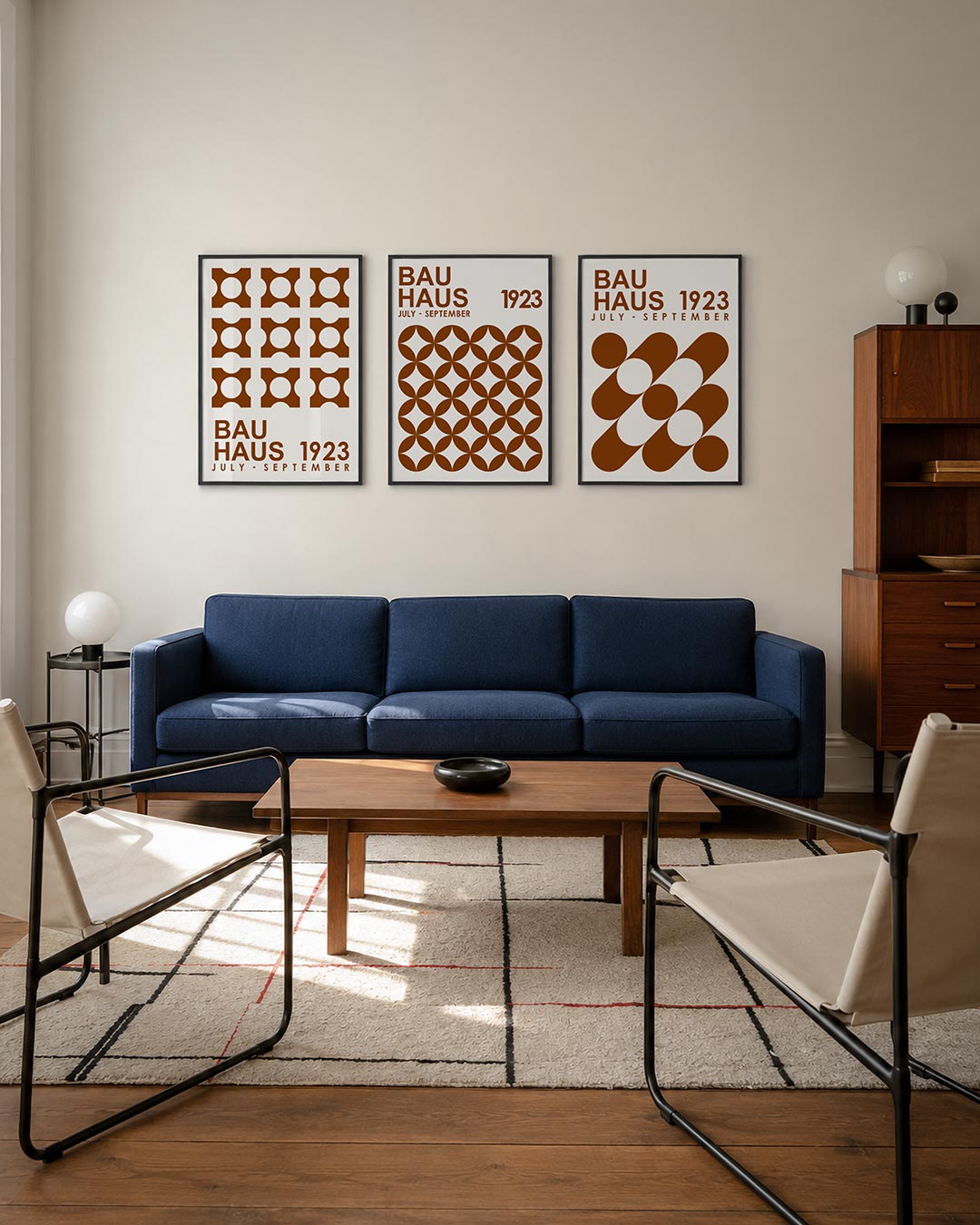 Cirkelpatroon en tekst driedelige posterset – deze posterset in drie delen toont een raster van bruine vormen met cirkels