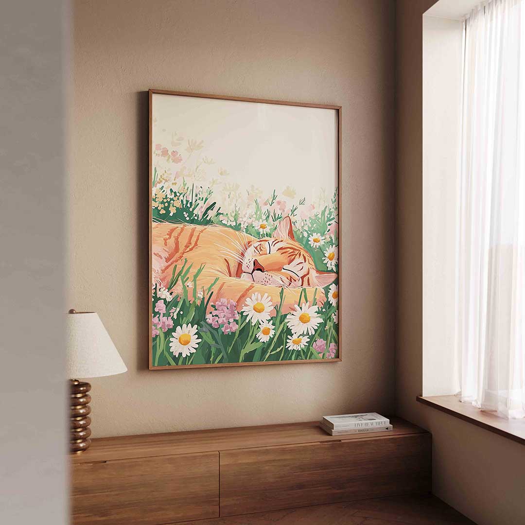 Slapende kat in bloemen – dierenillustratie als portret poster