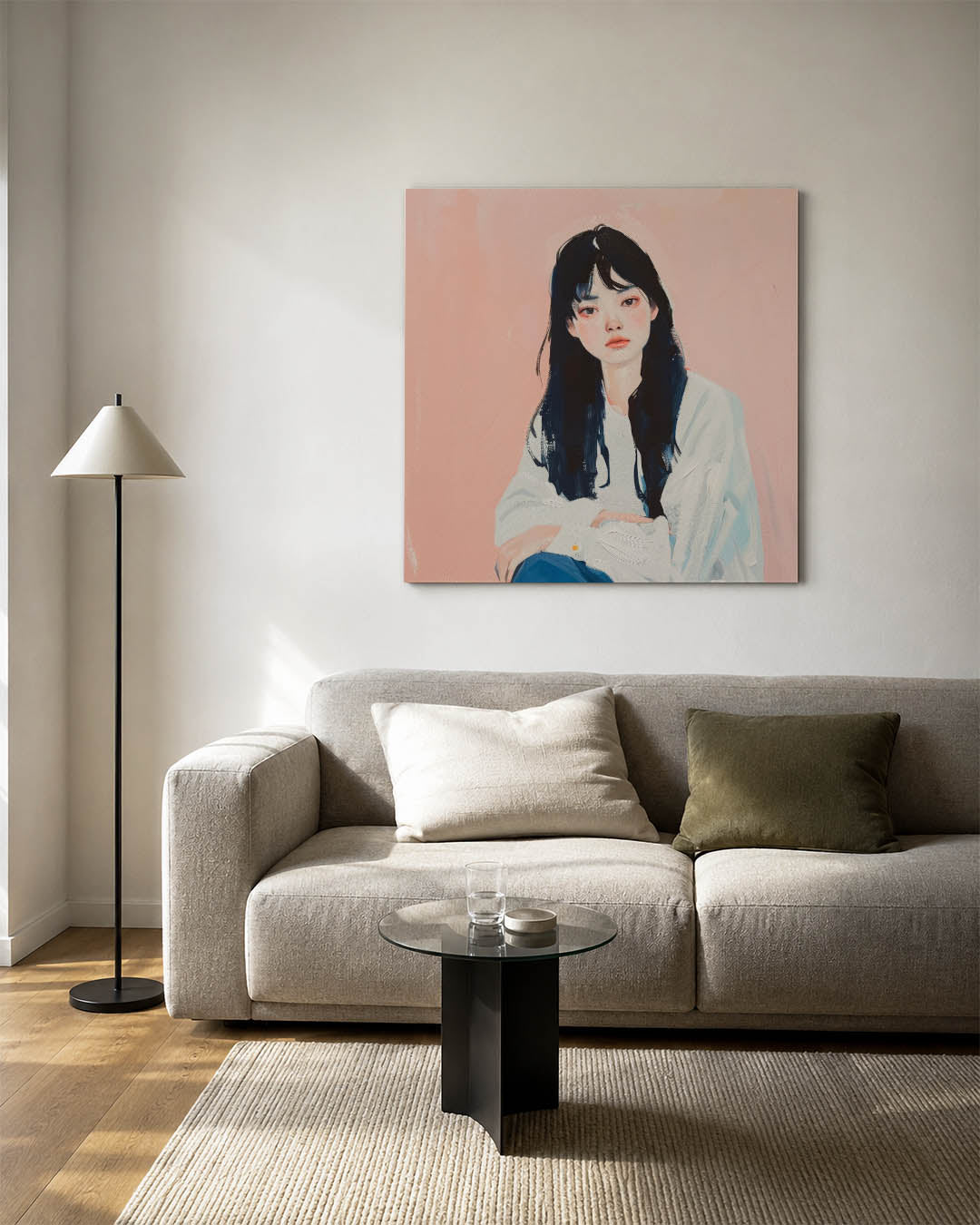 Dromerige portretstudie kunstwerk – vierkante wanddecoratie – dit kunstwerk toont een jonge vrouw tegen een zachte roze