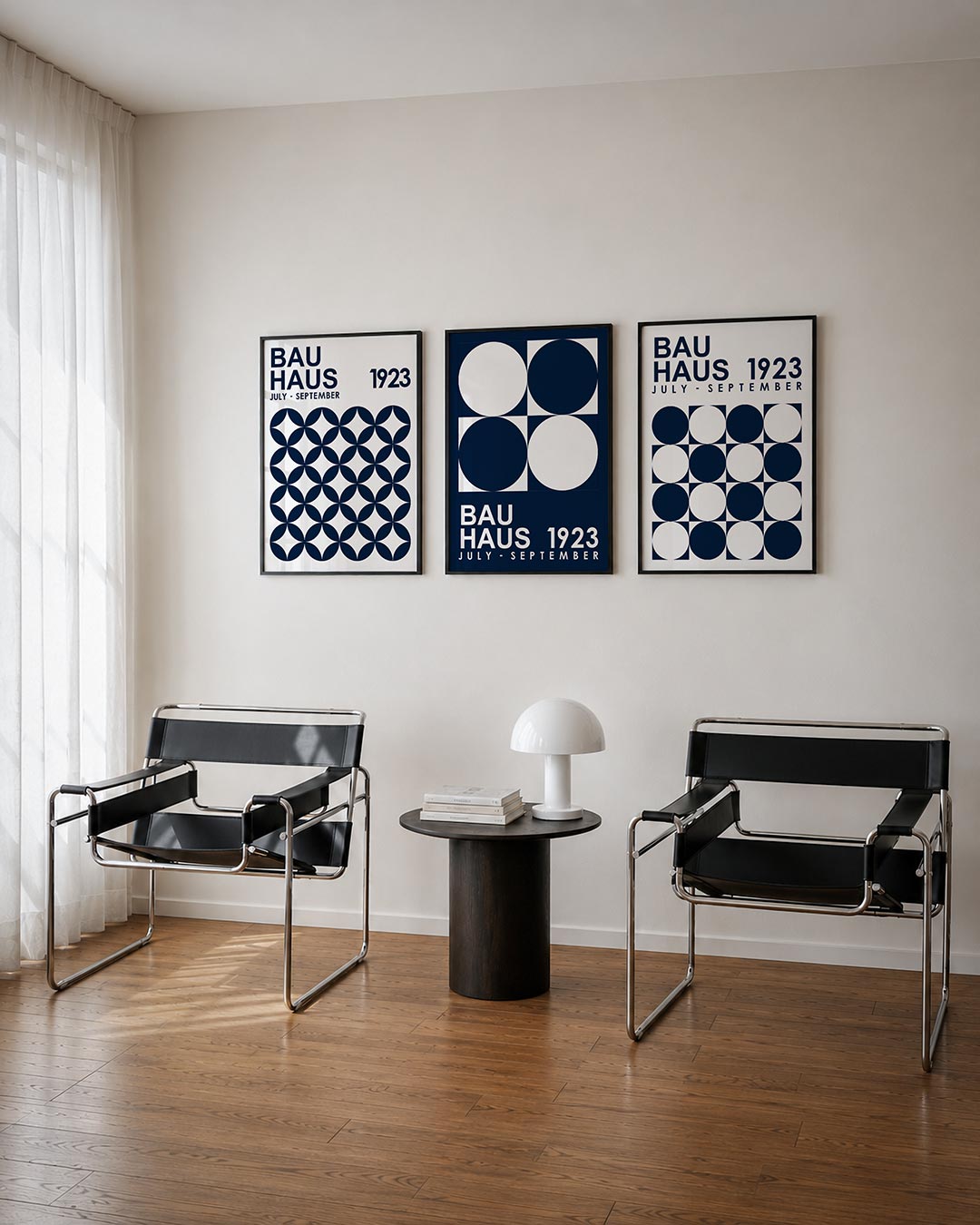 Abstract driedelige posterset – een abstracte posterset met donkere tinten en een rustige visuele opbouw.