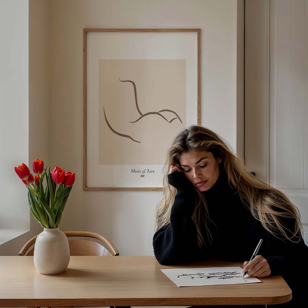 Minimalistische Sensualiteit – lijntekening poster in staand formaat