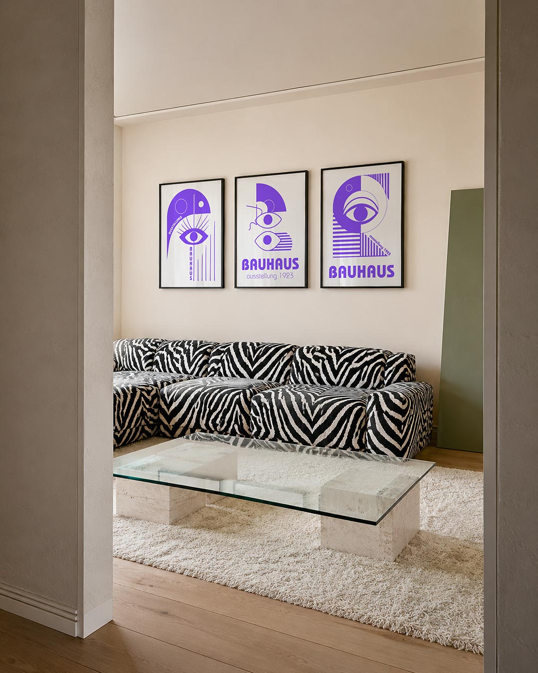 Oog en lijnen posterset – tweede productweergave – deze posterset in drie delen toont een groot oog centraal,