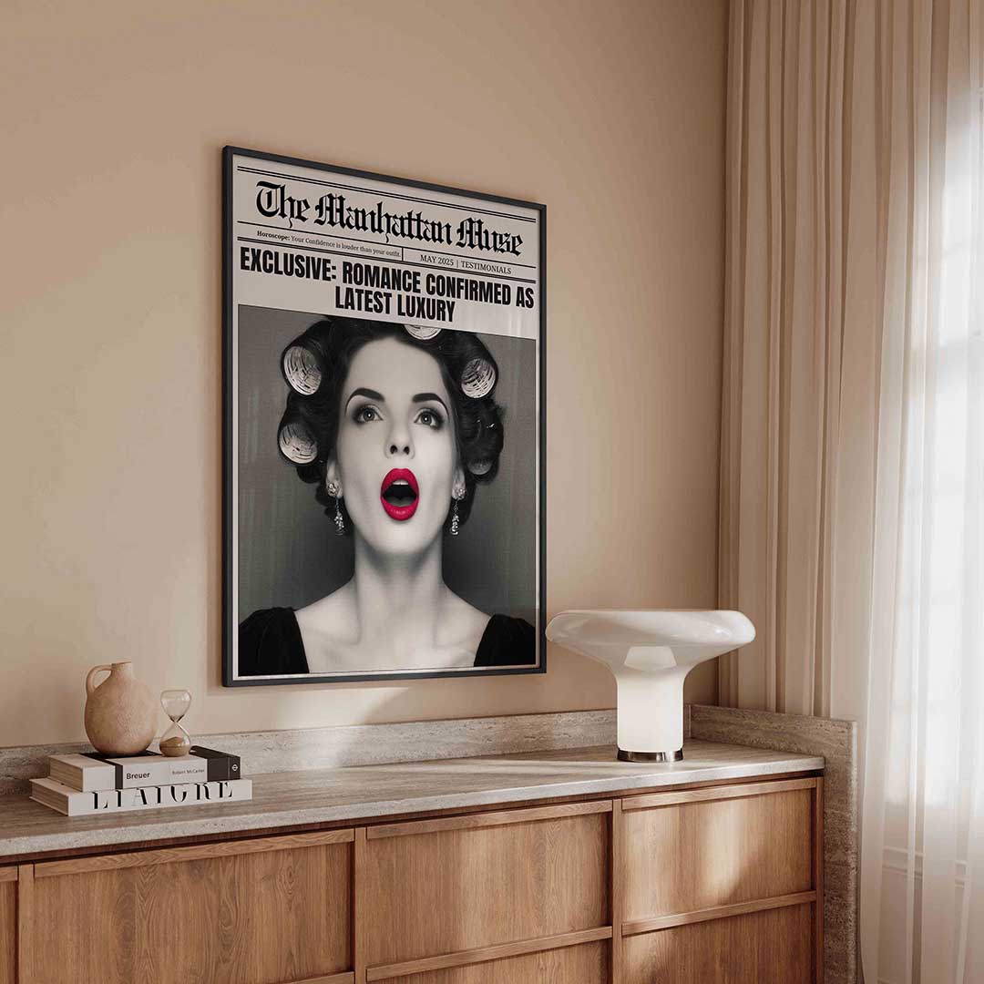 Vrouw met krulspelden – kleurrijke Pop Art poster in staand formaat