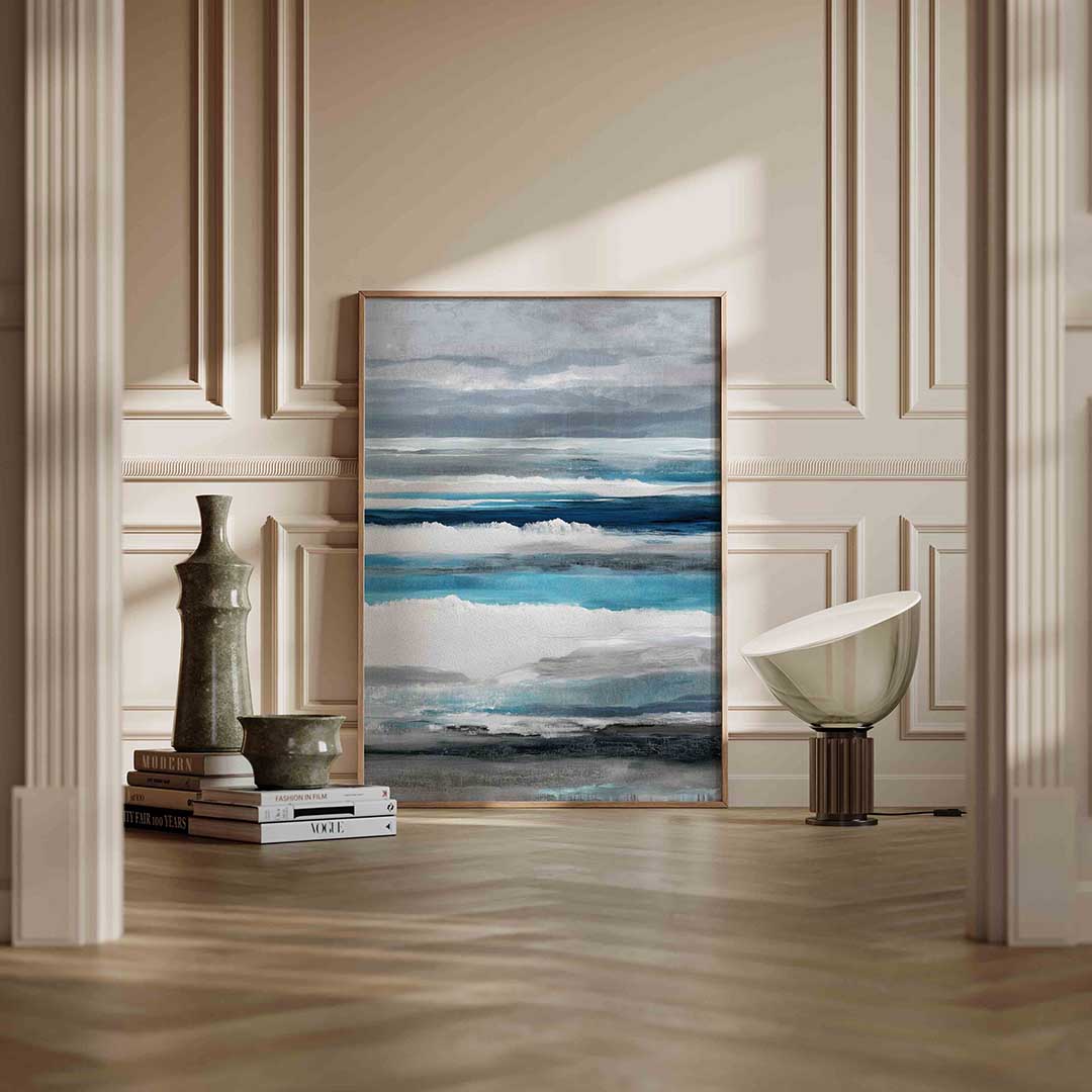 Horizontale lijnen in blauw en grijs – staande abstracte wanddecoratie van WallArtistic