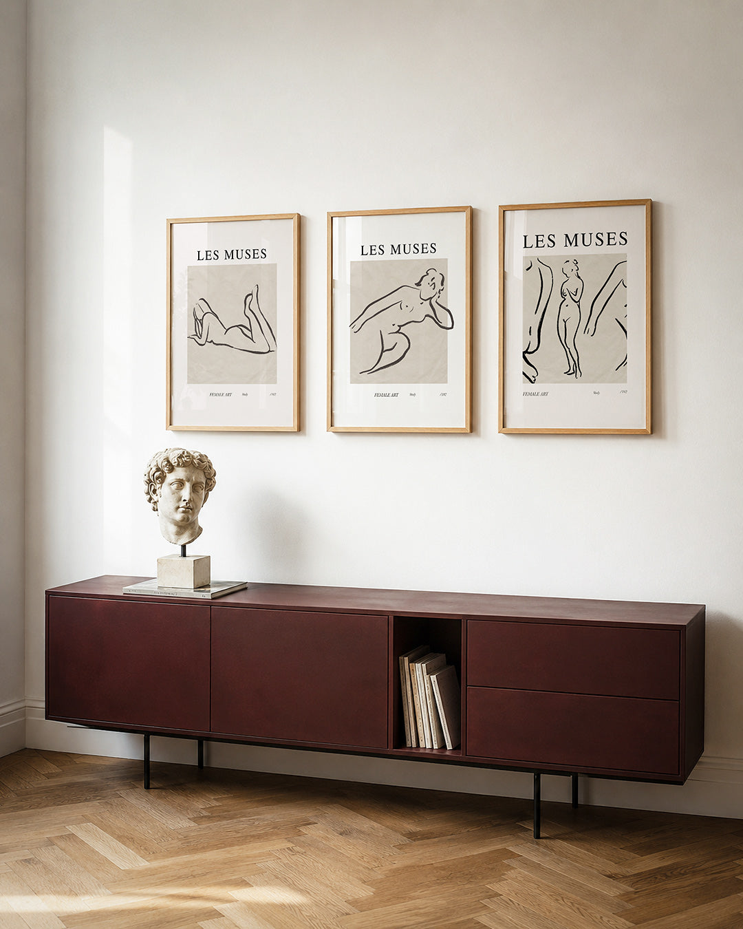 Lijnenspel en vormen posterset – detailweergave – een lijntekening van een liggende figuur op een lichte