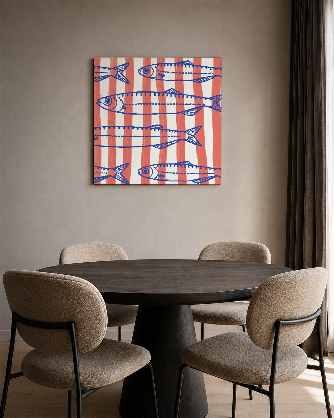 Vissen en strepen kunstwerk – vierkante wanddecoratie – dit kunstwerk toont blauwe vissen tegen een achtergrond van oranje