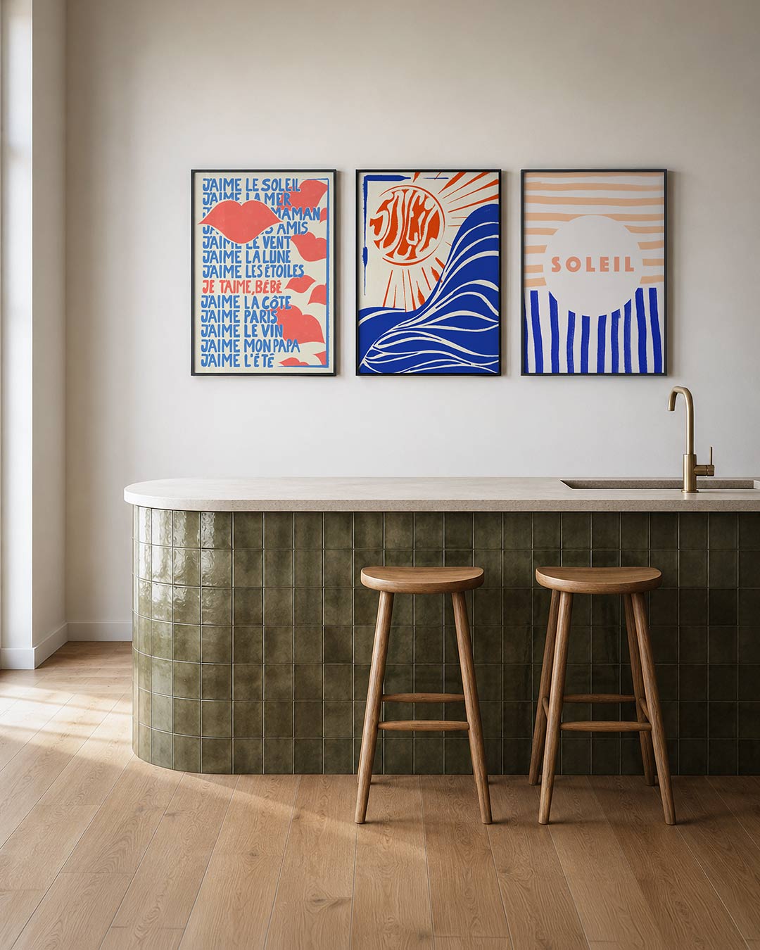 Kleurige woorden posterset – tweede productweergave – deze posterset in drie delen toont een speelse mix van