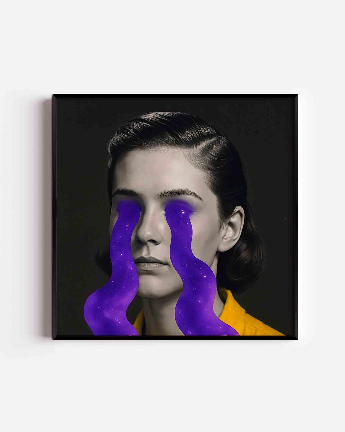 Vrouw met paarse tranen – Pop Art vierkante poster als wanddecoratie
