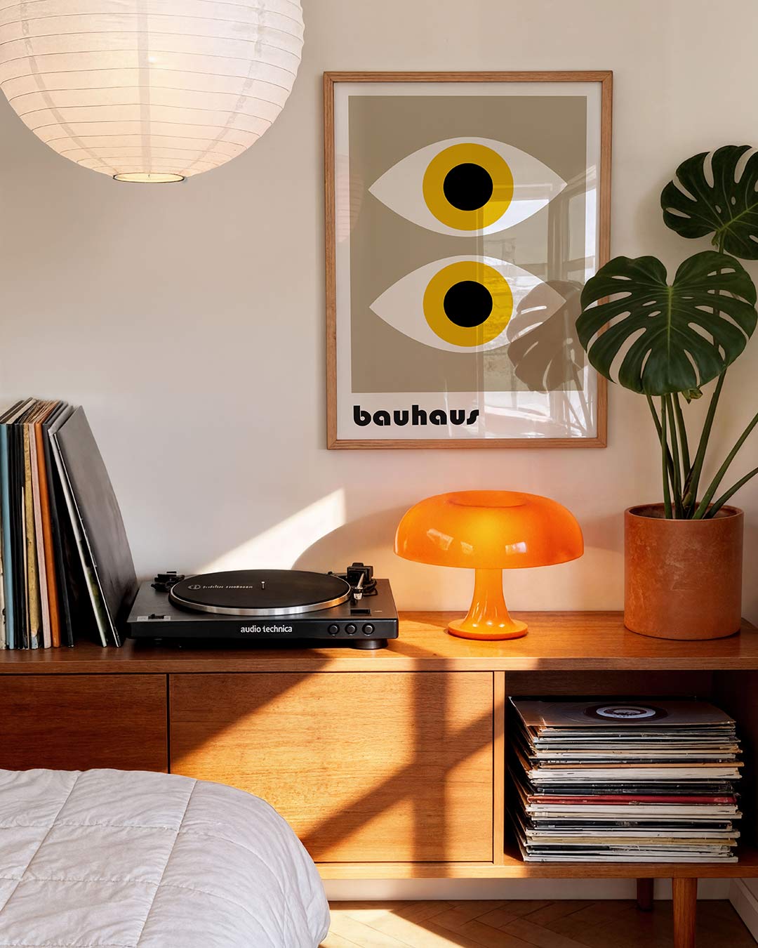 Oogvormen en kleur – geometrische Bauhaus poster in staand formaat