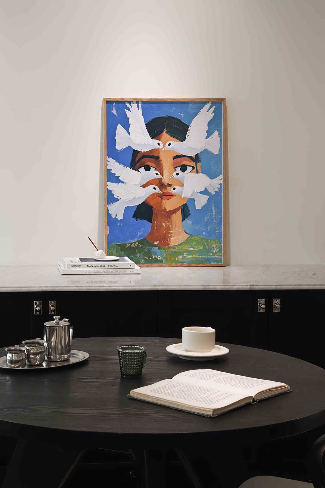 Vogel en gezicht – moderne poster in staand formaat