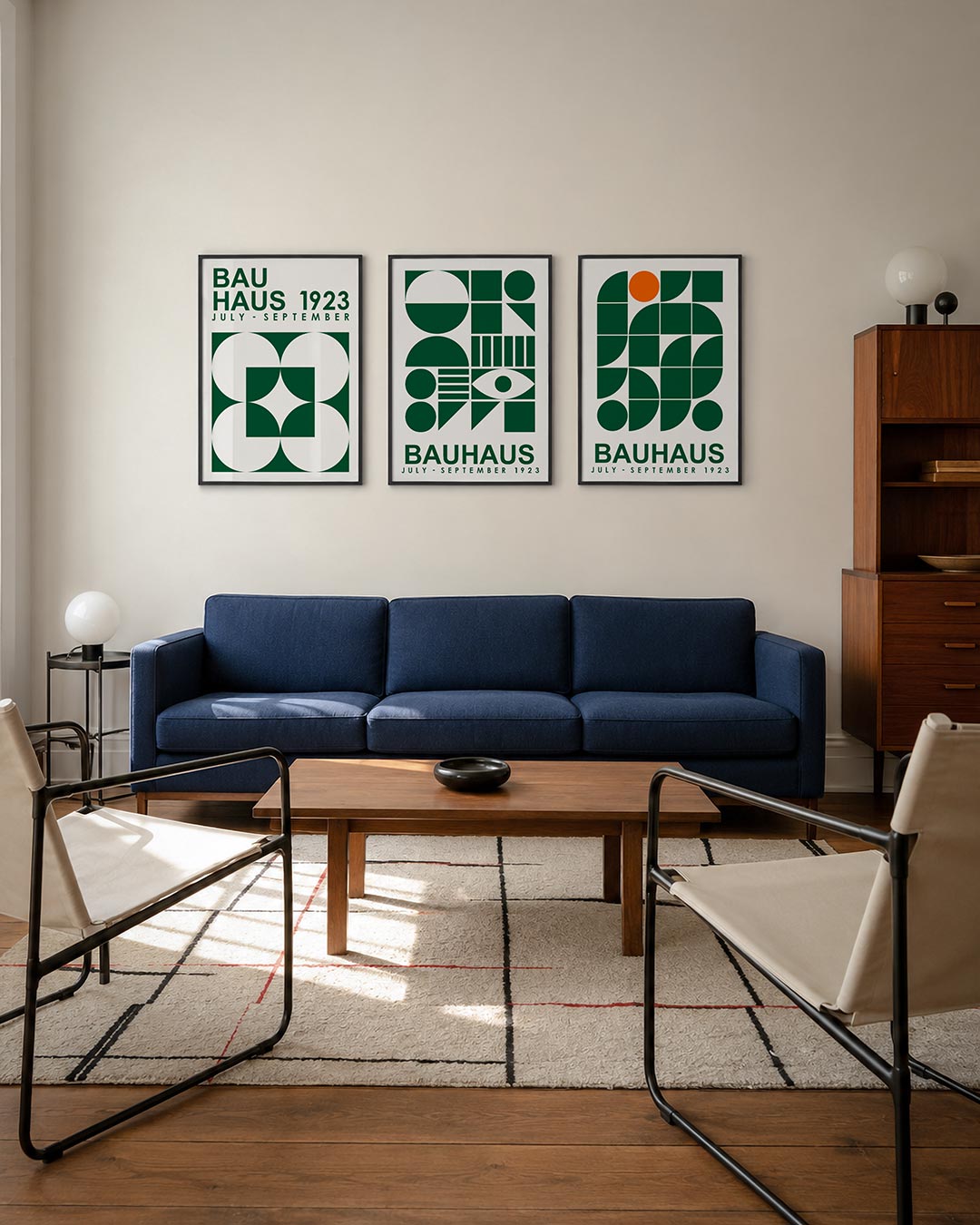 Vorm en balans driedelige posterset – deze posterset in drie delen toont een spel van groene en witte cirkels en vierkanten.