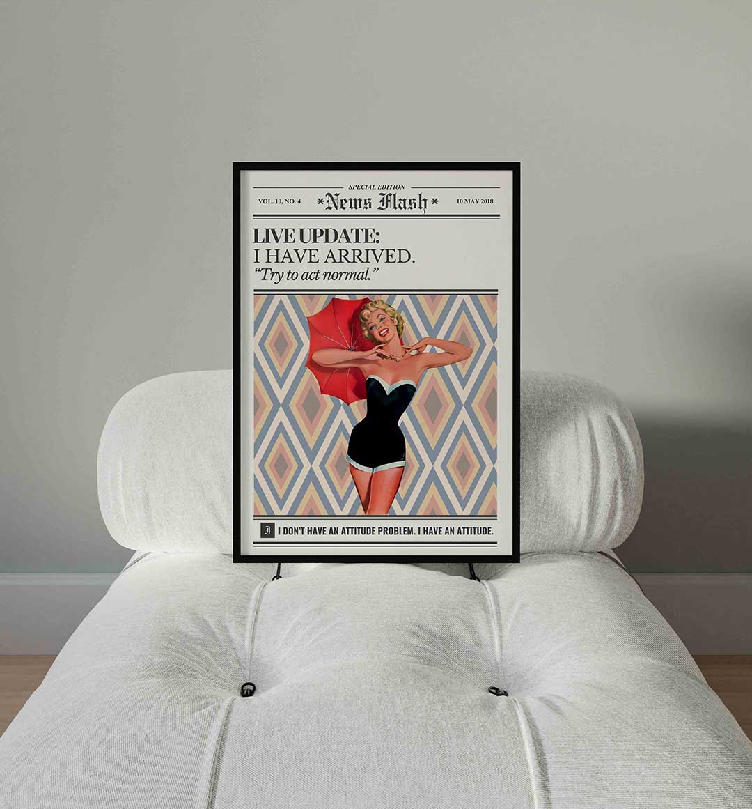 Vrolijke vrouw met paraplu – staande Pop Art wanddecoratie van WallArtistic