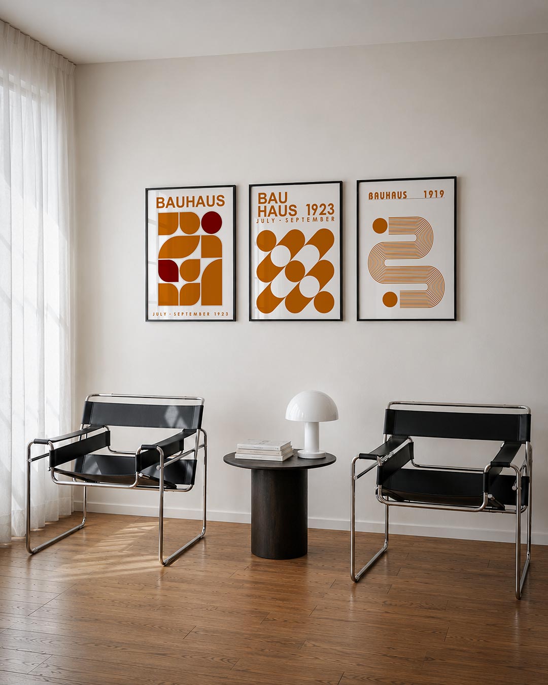 Vorm en kleur driedelige posterset – deze posterset in drie delen toont een speelse ordening van oranje en rode vormen. De