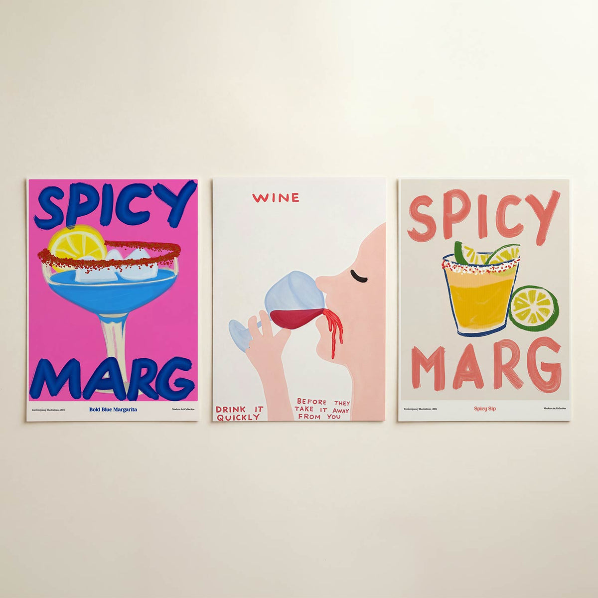 Kleurrijke cocktail driedelige posterset in interieur