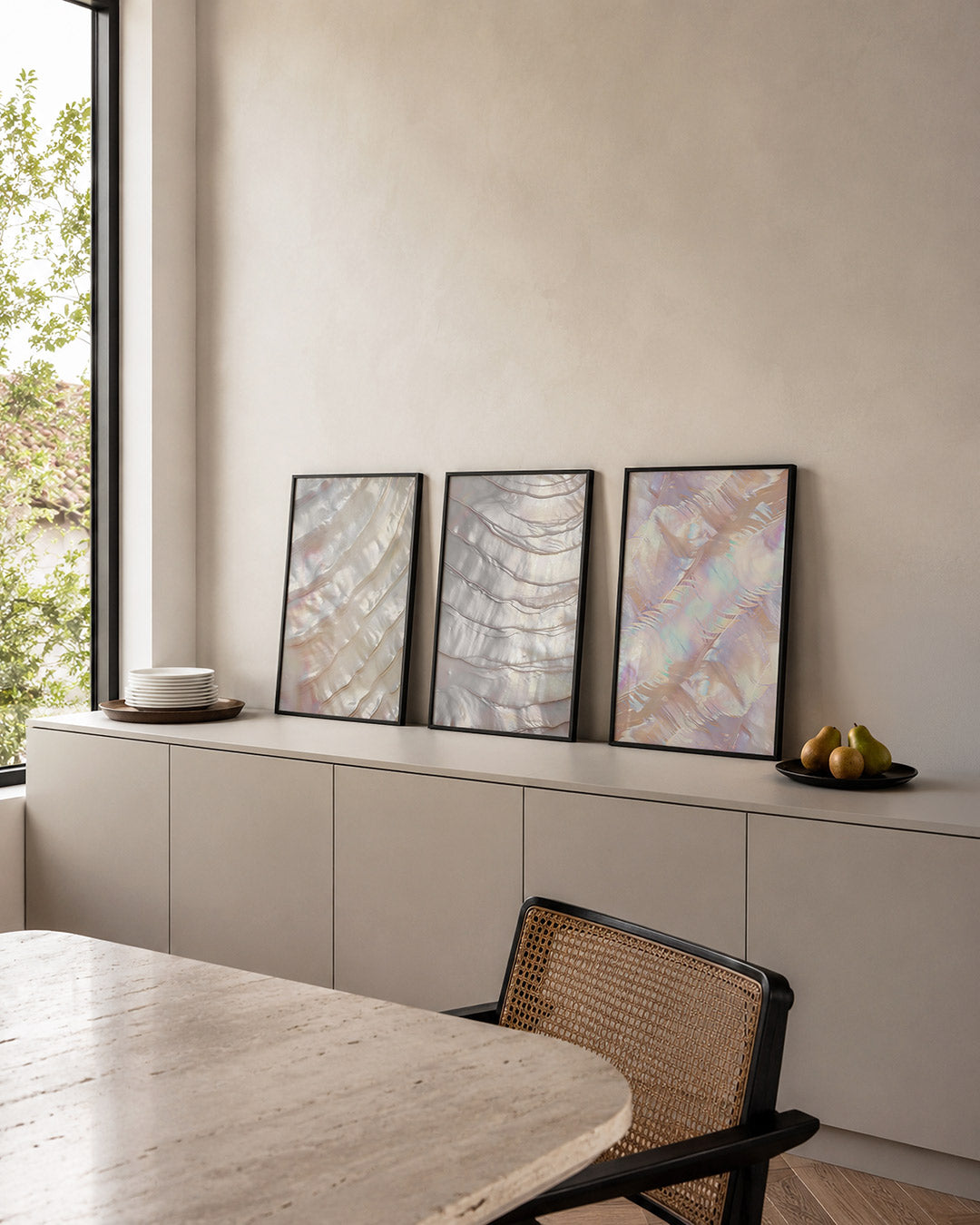 Glanzende golfpatronen – deze afbeelding toont een vloeiend lijnenspel met parelmoerachtige glans – weergave 4