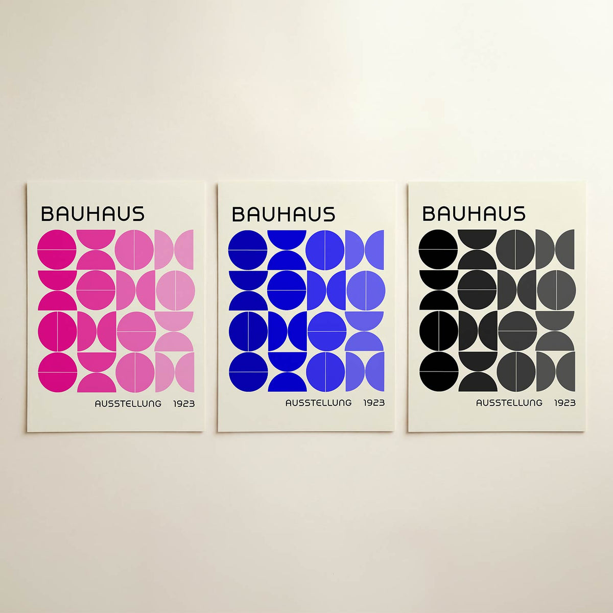 Vorm en kleur posterset – detailweergave – deze posterset in drie delen toont een speelse ordening van halve cirkels en volle