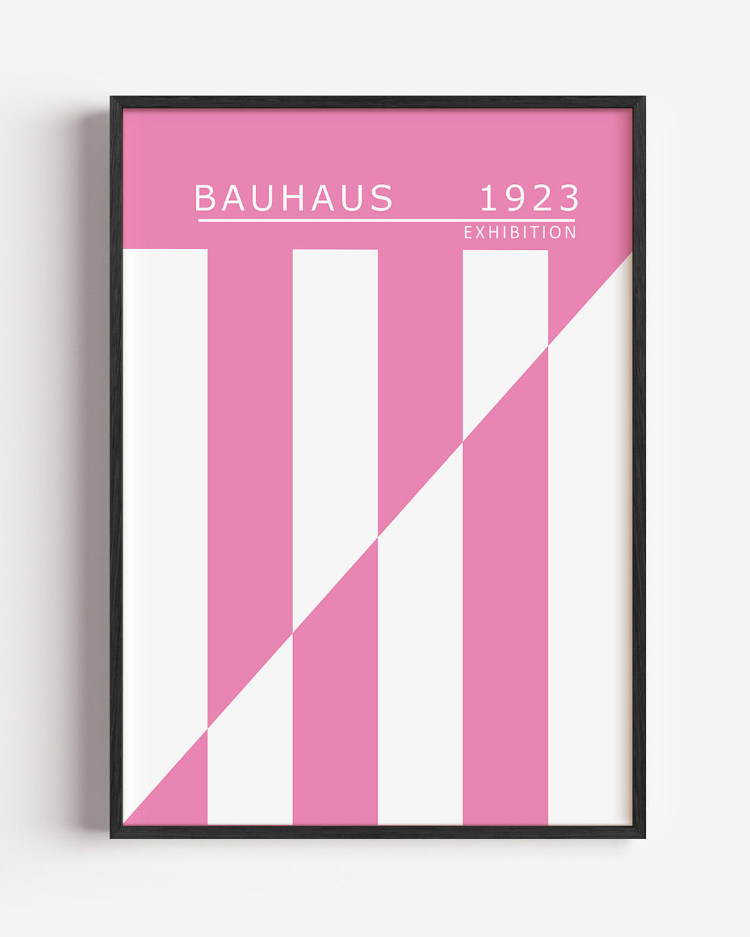 Roze lijnenspel – staande Bauhaus poster als wanddecoratie