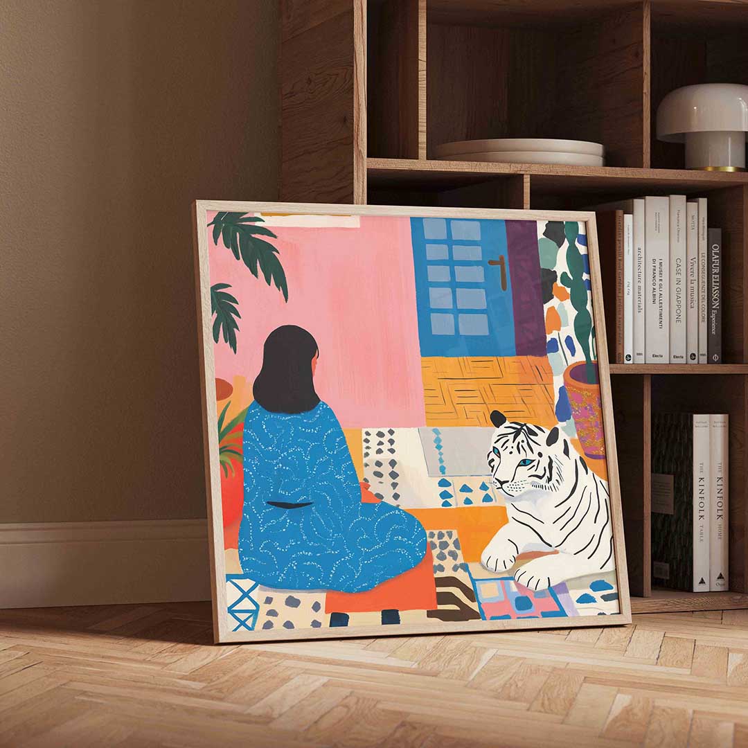 Vrouw en tijger – vierkante moderne wanddecoratie van WallArtistic