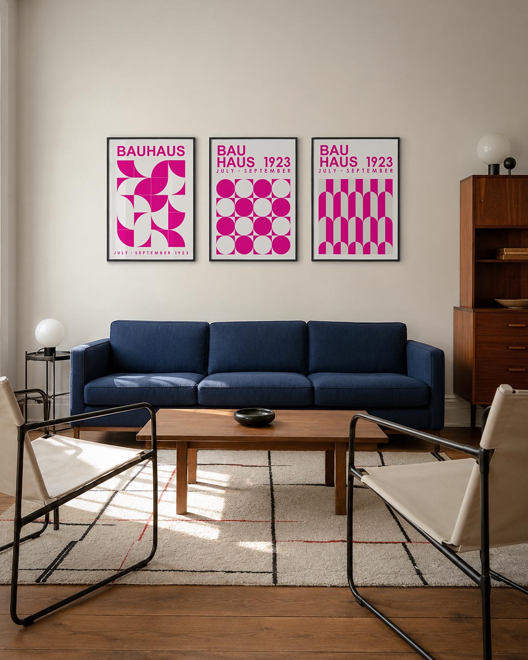 Vorm en kleur posterset – derde productweergave – deze posterset in drie delen toont een speelse combinatie van roze en witte