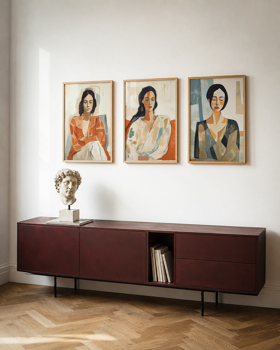 Vorm en kleur posterset – detailweergave – deze posterset in drie delen toont een vrouw in warme tinten