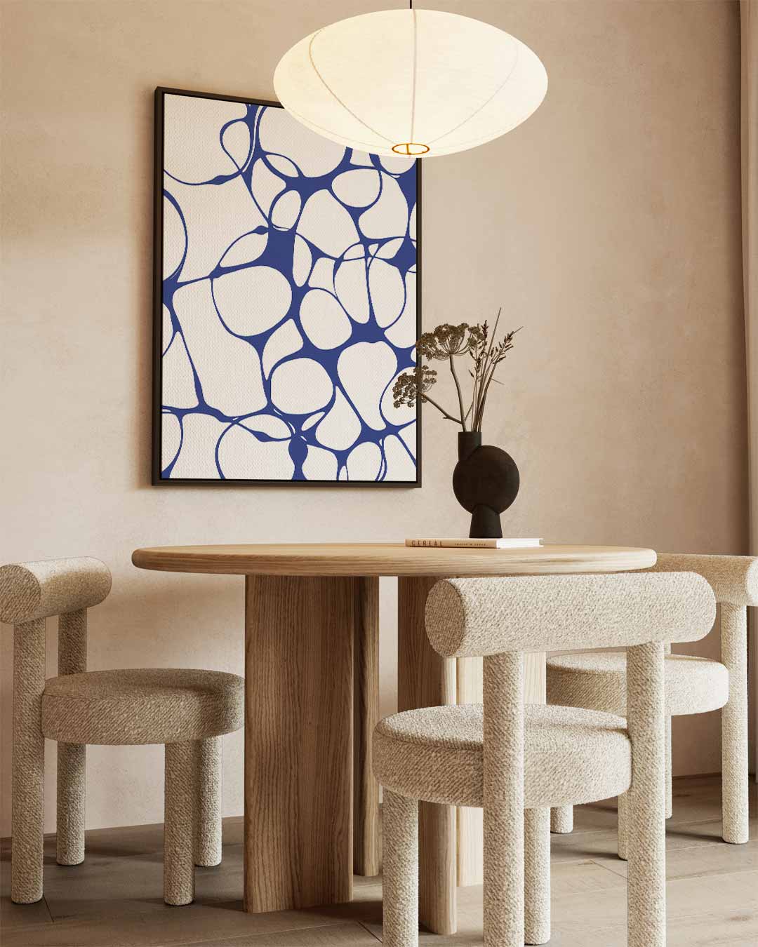 Organische Blauw-Witte Patronen – kunstwerk met zwarte baklijst