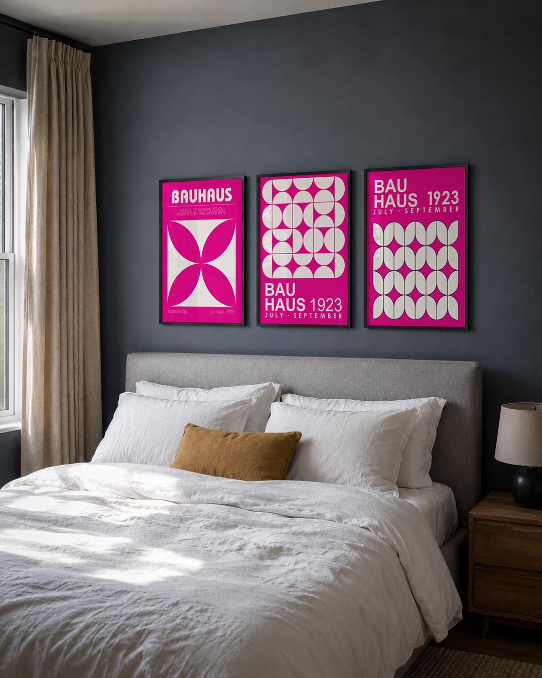 Vorm en kleur posterset – detailweergave – deze posterset in drie delen toont een levendig spel van roze en wit. De centrale