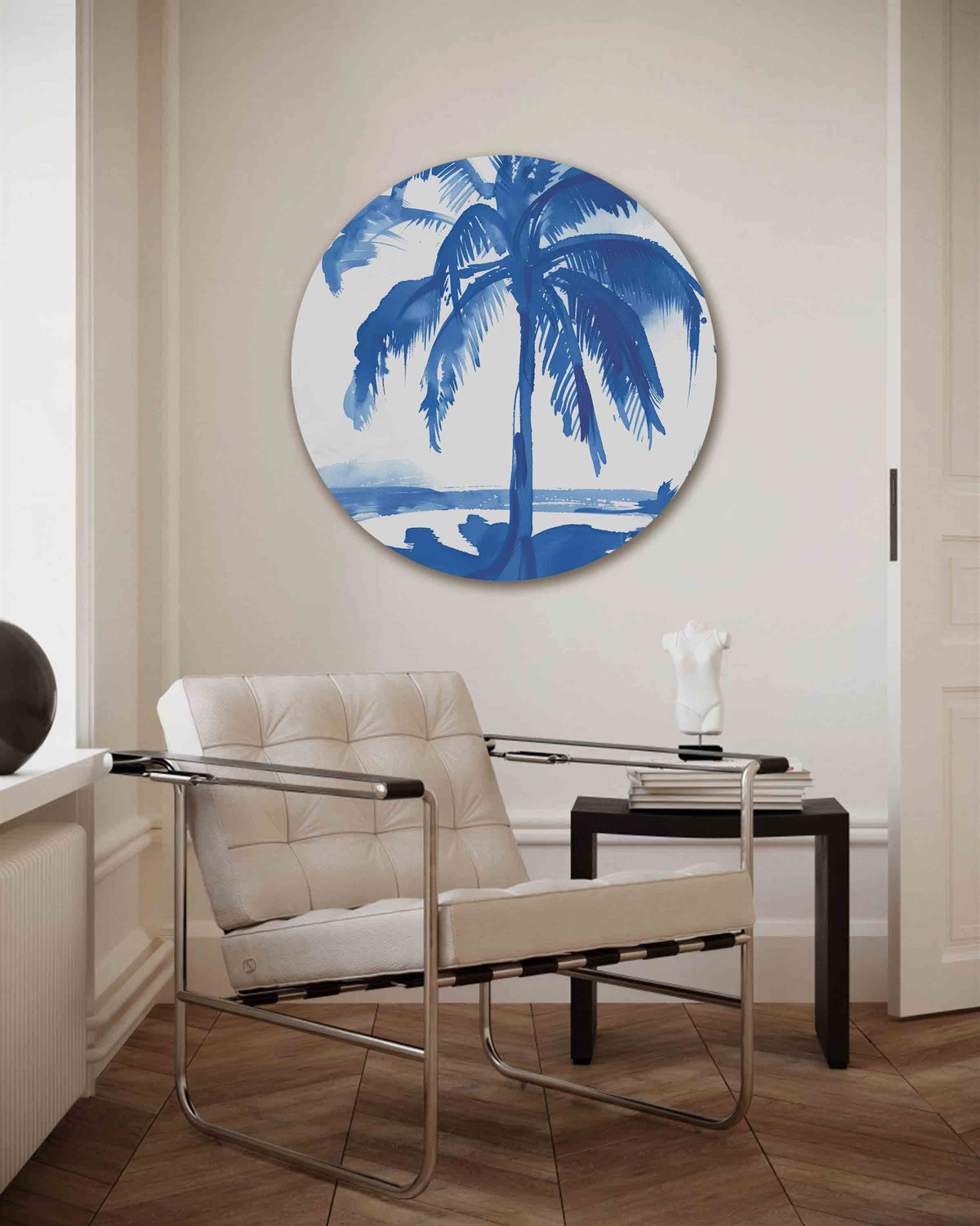 Blauwe palmboom – kleurrijke muurcirkel als ronde wanddecoratie
