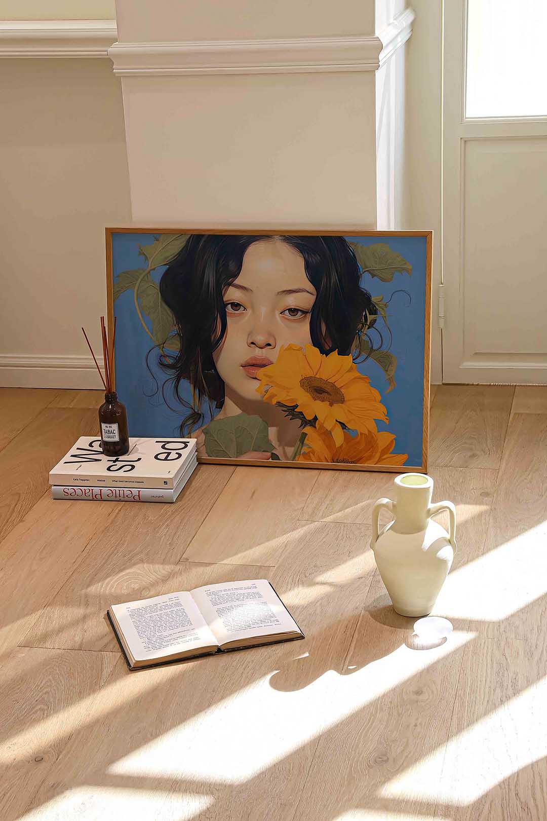 Vrouw met zonnebloem – liggende portret wanddecoratie van WallArtistic