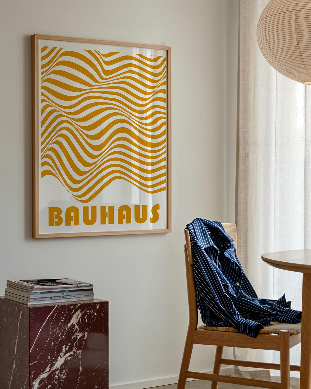 Golvend lijnenspel – geometrische poster in Bauhaus-stijl van WallArtistic