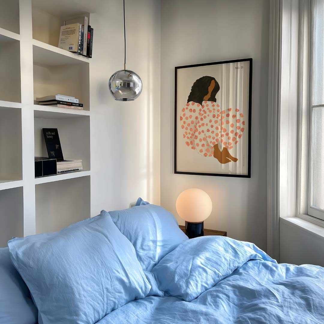 Elegante Vrouwelijke Kunstposter – vrouwelijk portret als moderne wandkunst
