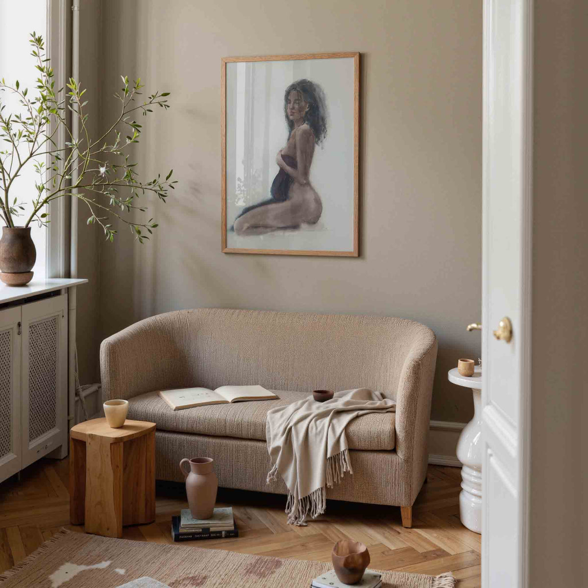 Zittende vrouw – vrouwelijke poster in staand formaat