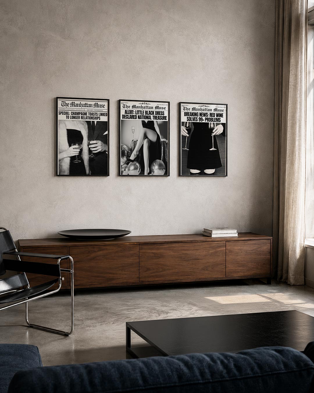 Elegante toasts posterset – tweede productweergave – twee handen houden champagneglazen vast