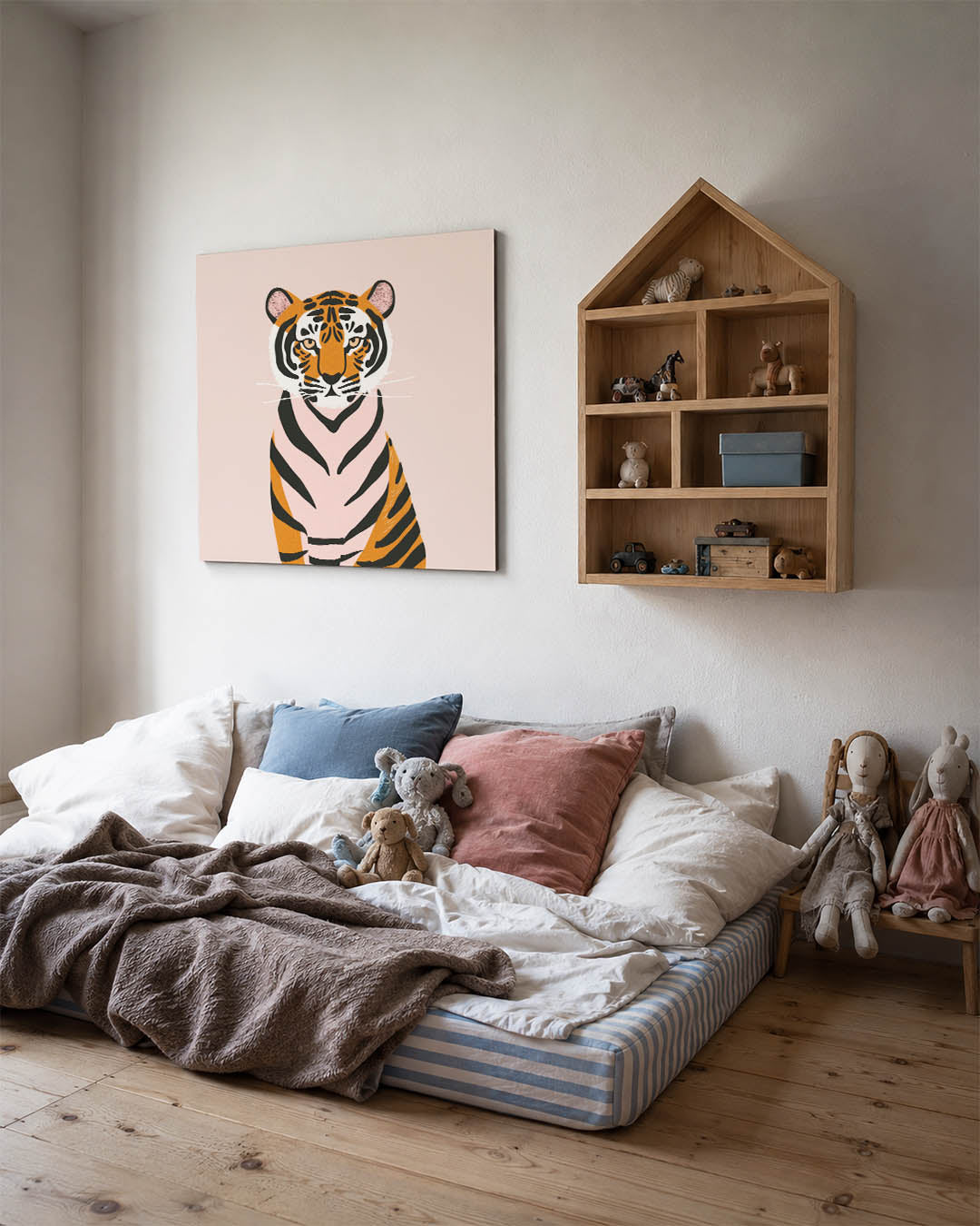 Gestileerde tijger kunstwerk – derde productweergave – dit werk toont een tijger met strakke lijnen en contrasterende