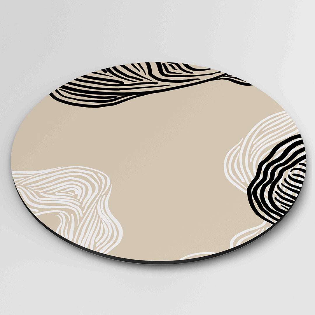 Lijnenspel op beige – ronde wanddecoratie met abstract ontwerp