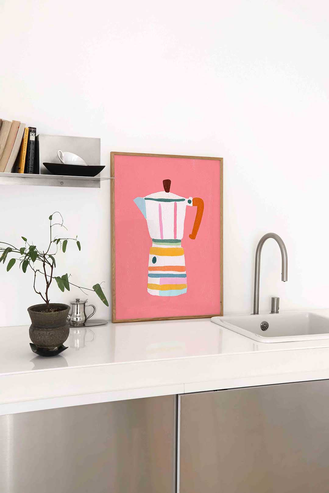 Gekleurde mokkapot – staande keuken wanddecoratie van WallArtistic