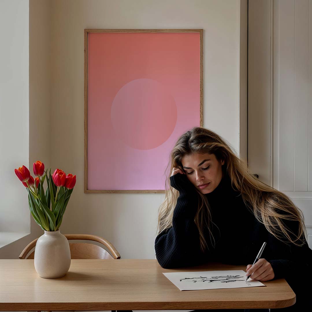 Zachte Roze Droomsfeer – staande muurposter met kleurrijke abstracte vormen