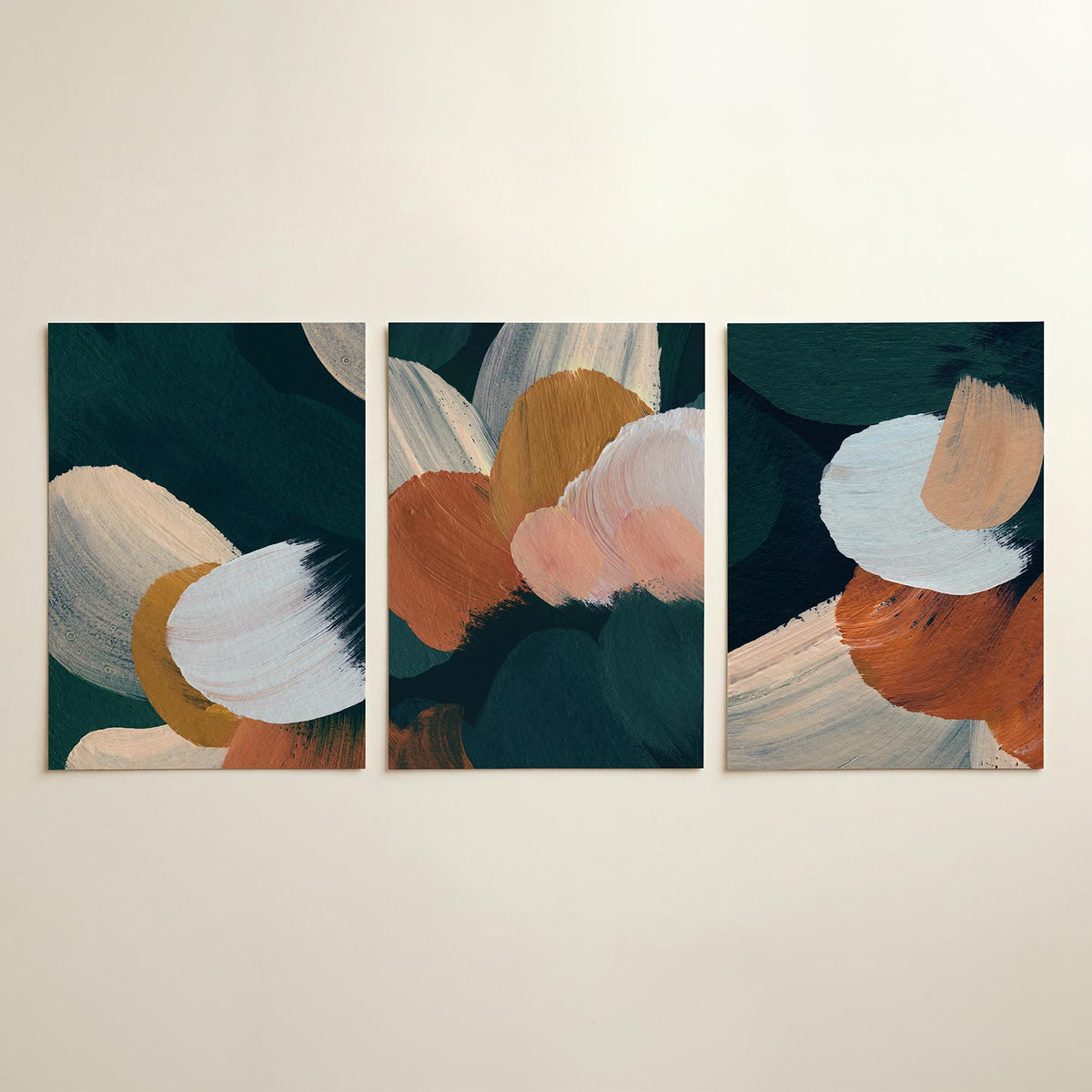 Kleurvlakken harmonie posterset – detailweergave – deze posterset in drie delen toont een vloeiend spel van