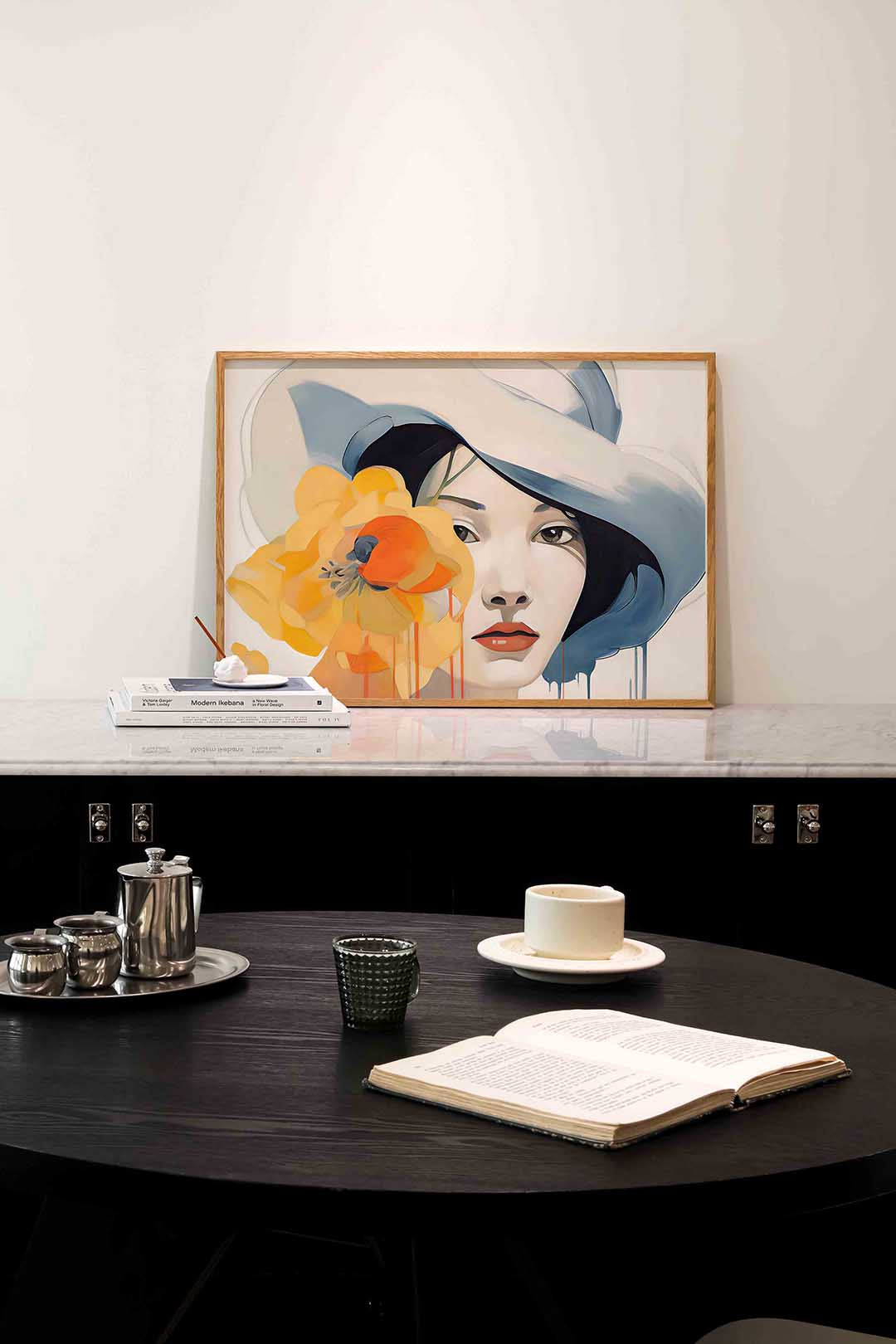 Vrouw met hoed en bloem – portret poster in liggend formaat