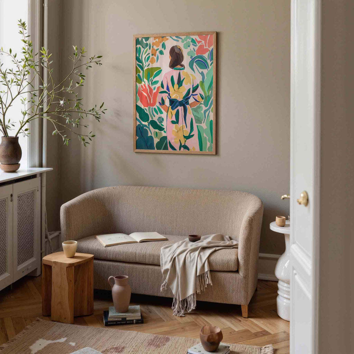 Vrouw in bloemenjurk – pastel poster in staand formaat