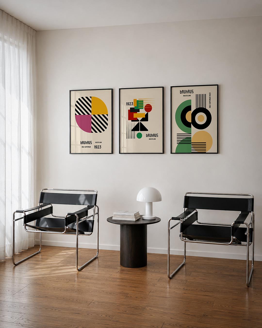 Vorm en kleurenspel posterset – derde productweergave – deze posterset in drie delen toont een dynamisch spel van halve