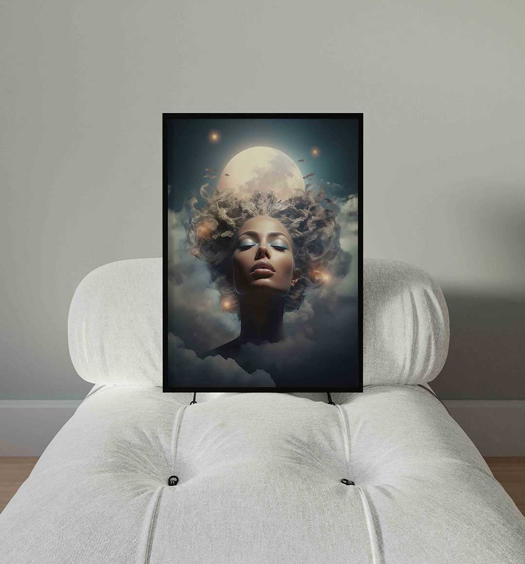 Vrouw met maan – staande surrealistische wanddecoratie van WallArtistic