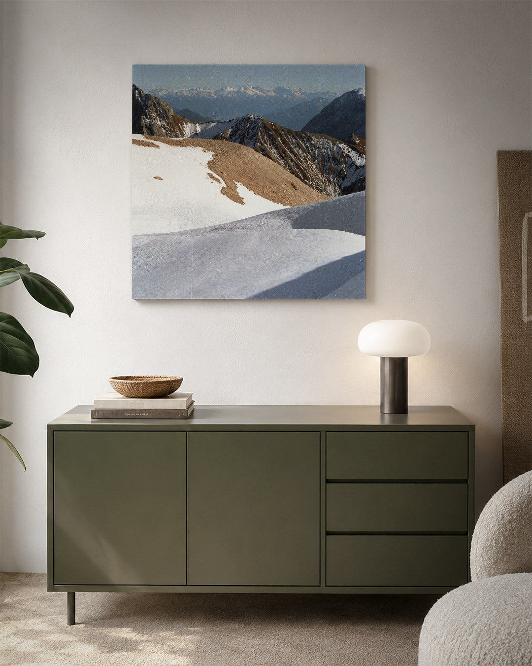 Berglandschap met sneeuw kunstwerk – detailweergave – deze kunstwerk toont een berglandschap met besneeuwde toppen en