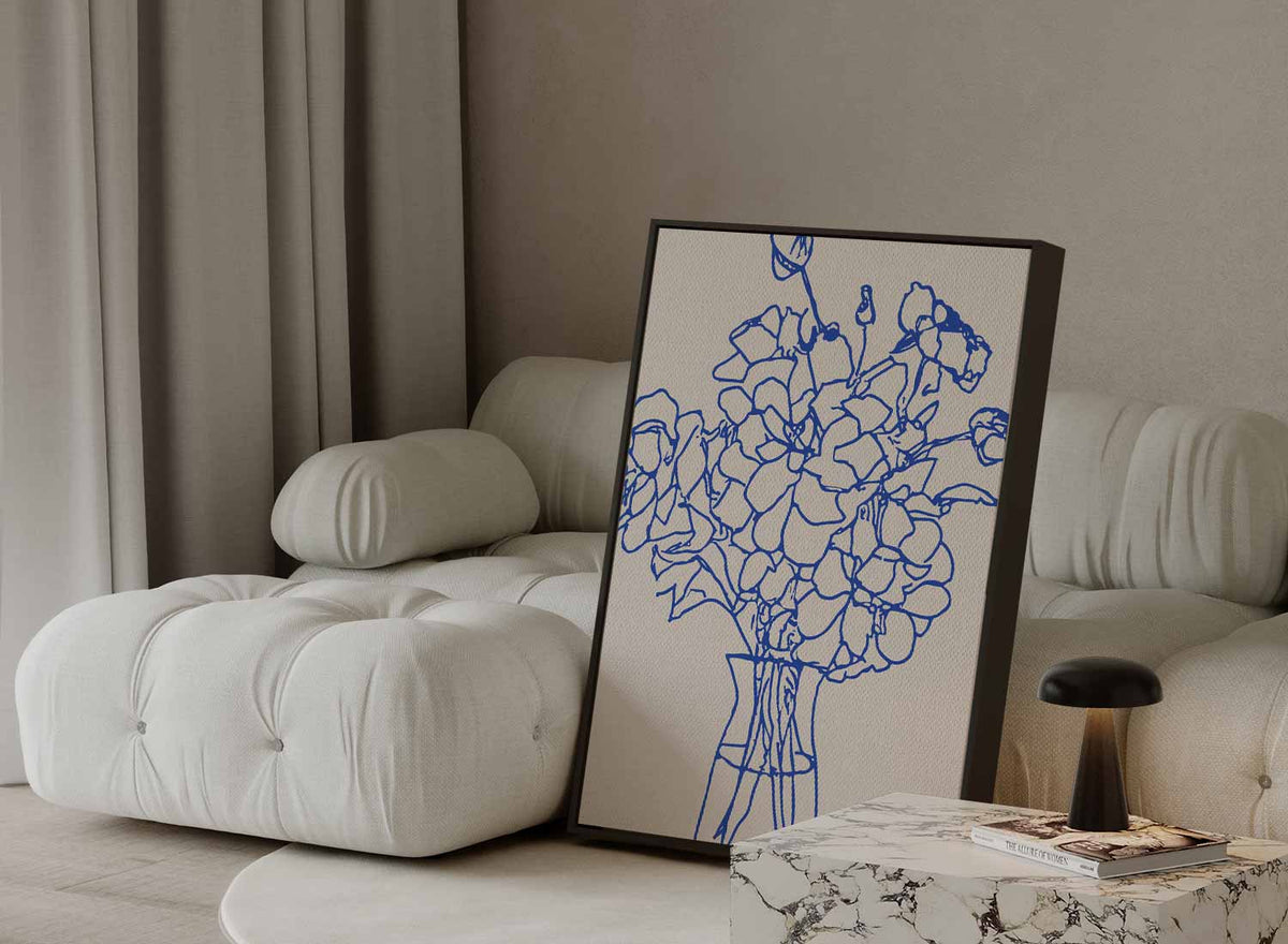 Elegante Blauwe Bloemenlijn – plexiglas wanddecoratie in portret formaat