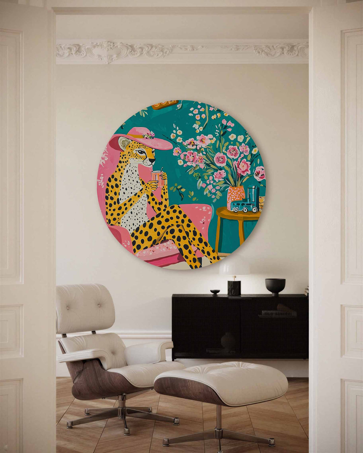 Luipaard met roze hoed – illustratie muurcirkel als ronde muurdecoratie