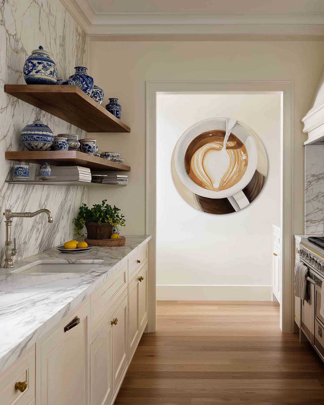 Koffiekop met melk – moderne abstracte muurcirkel voor aan de muur