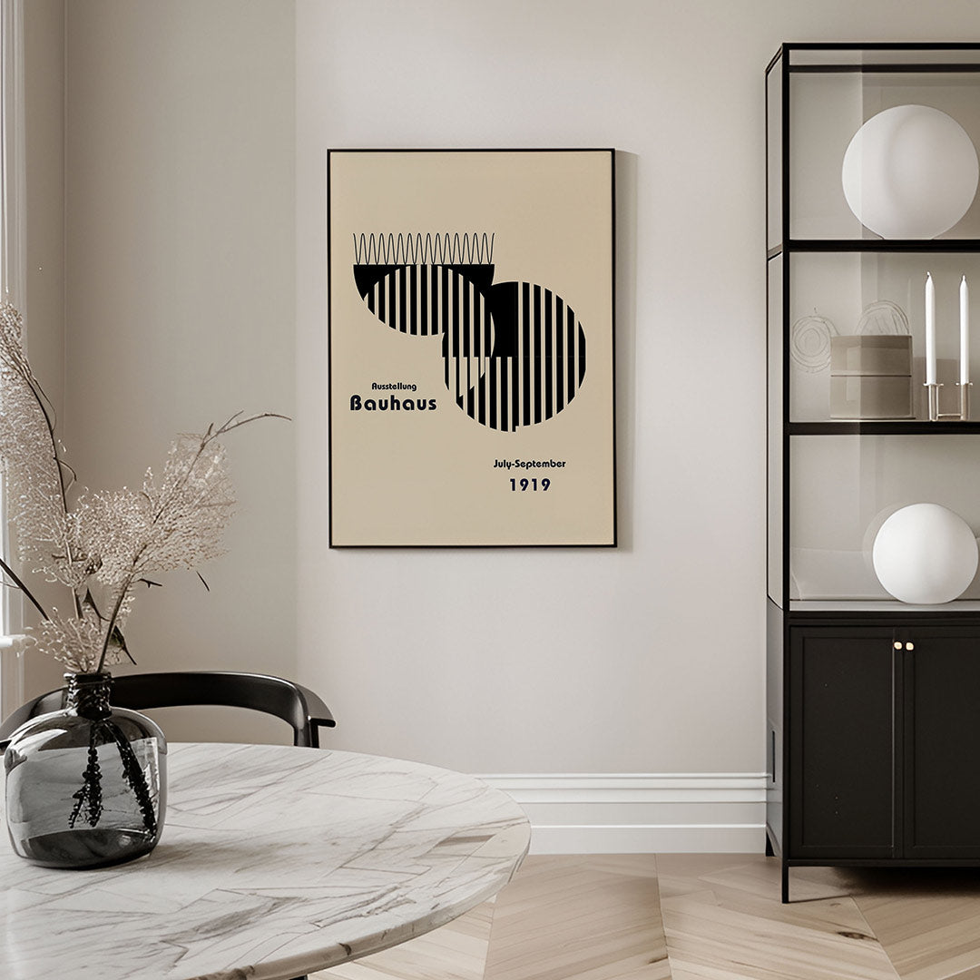 Lijnen en vlakkenspel – geometrische Bauhaus poster in staand formaat